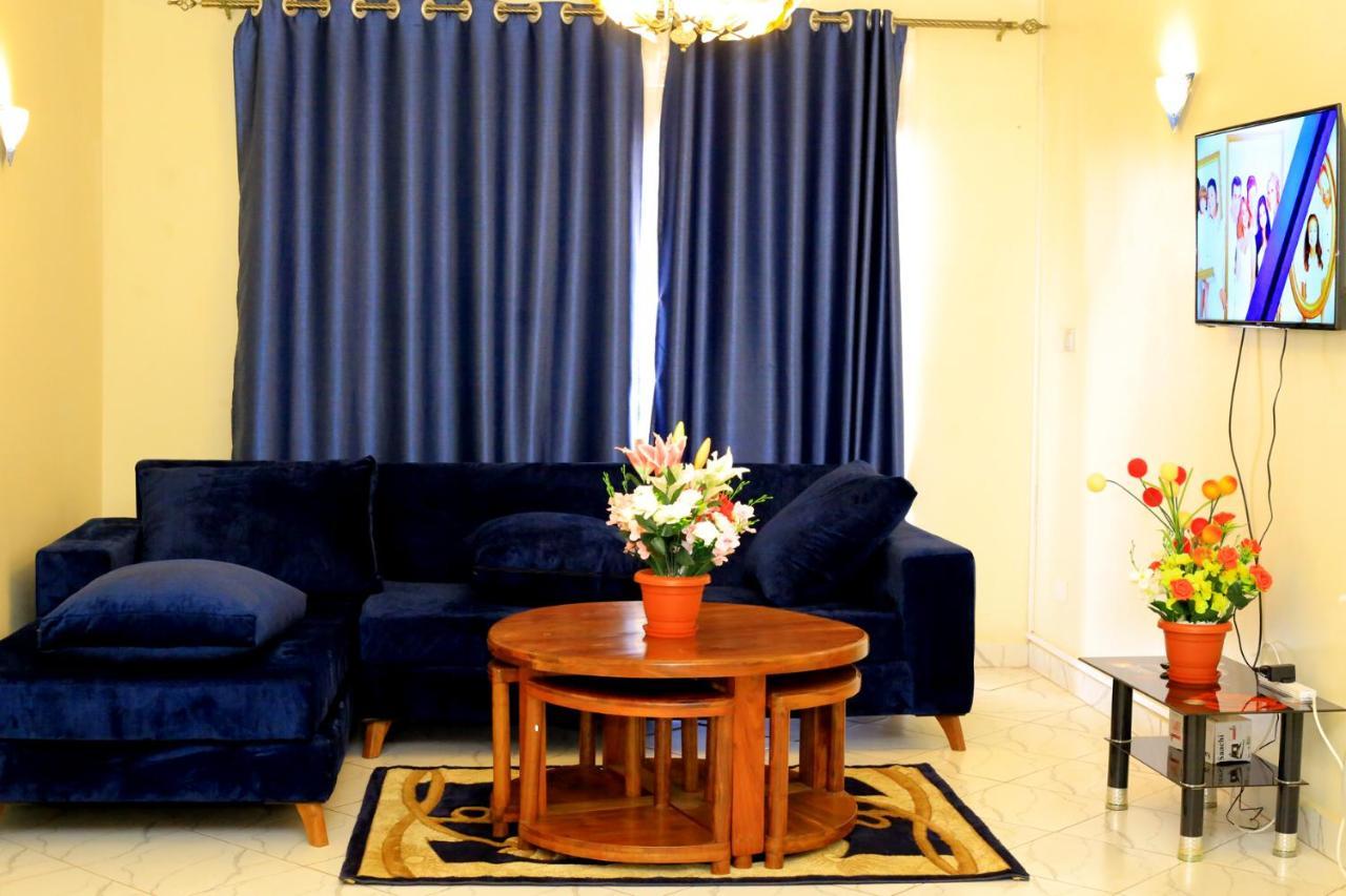 Peace Of Mind Suites Entebbe Exterior photo