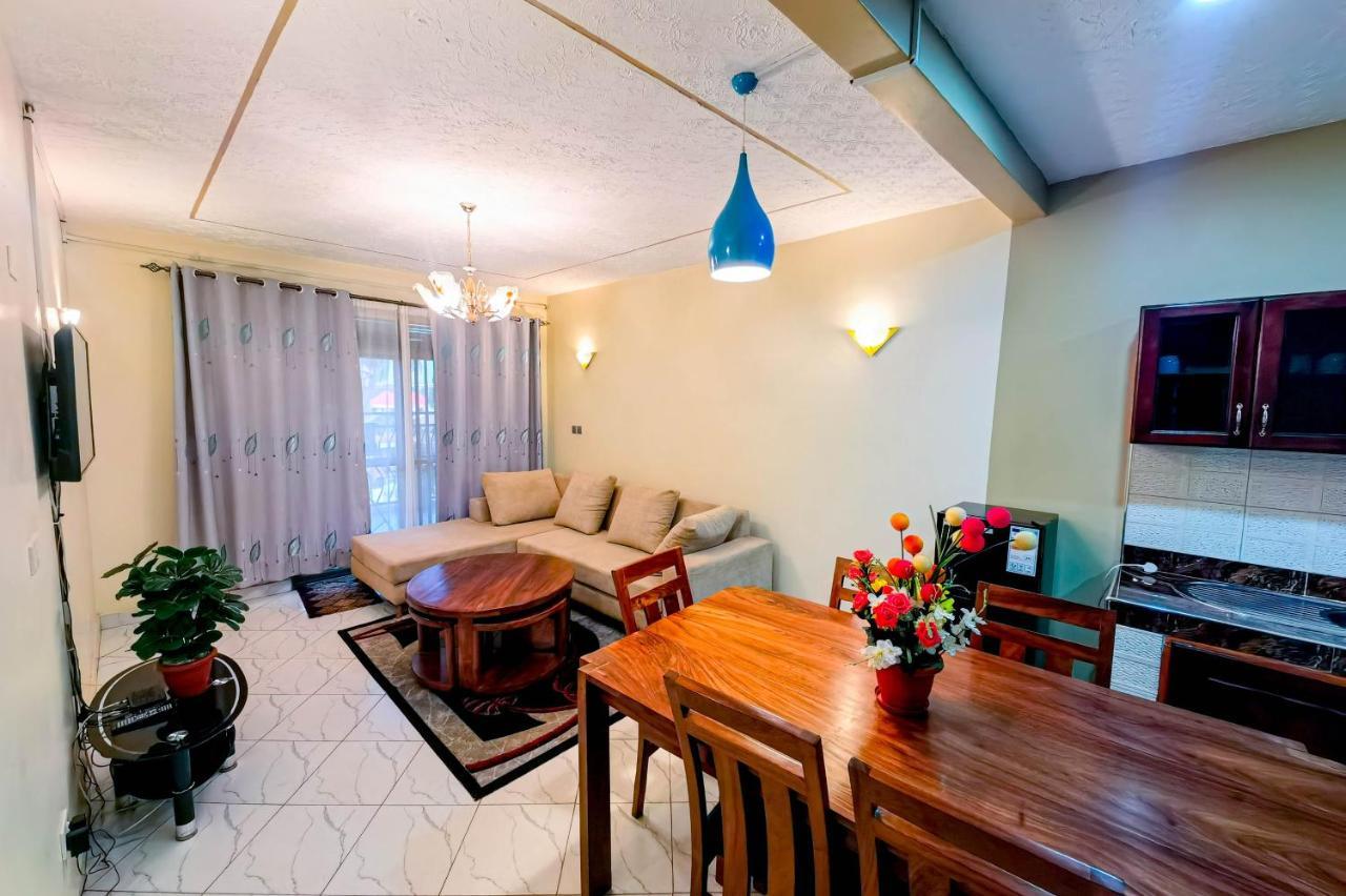 Peace Of Mind Suites Entebbe Exterior photo