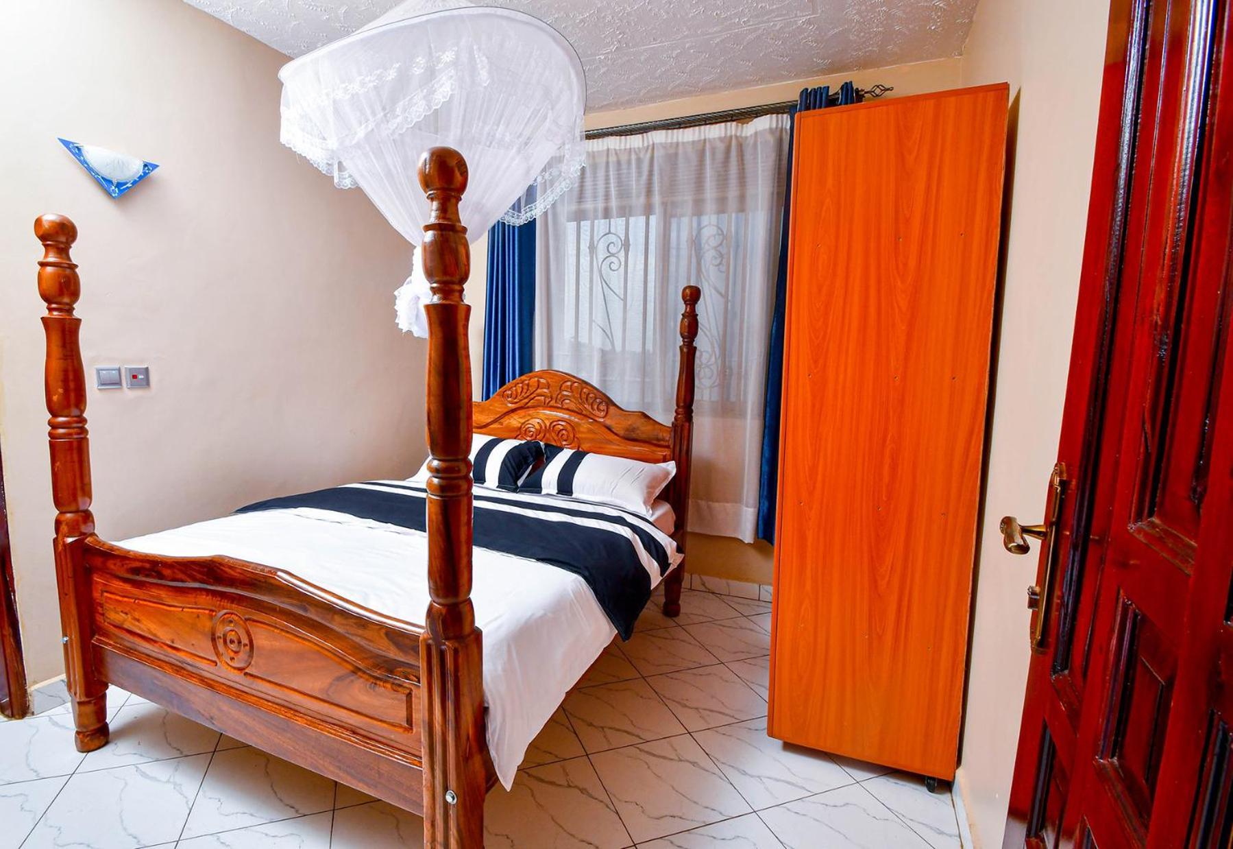 Peace Of Mind Suites Entebbe Exterior photo