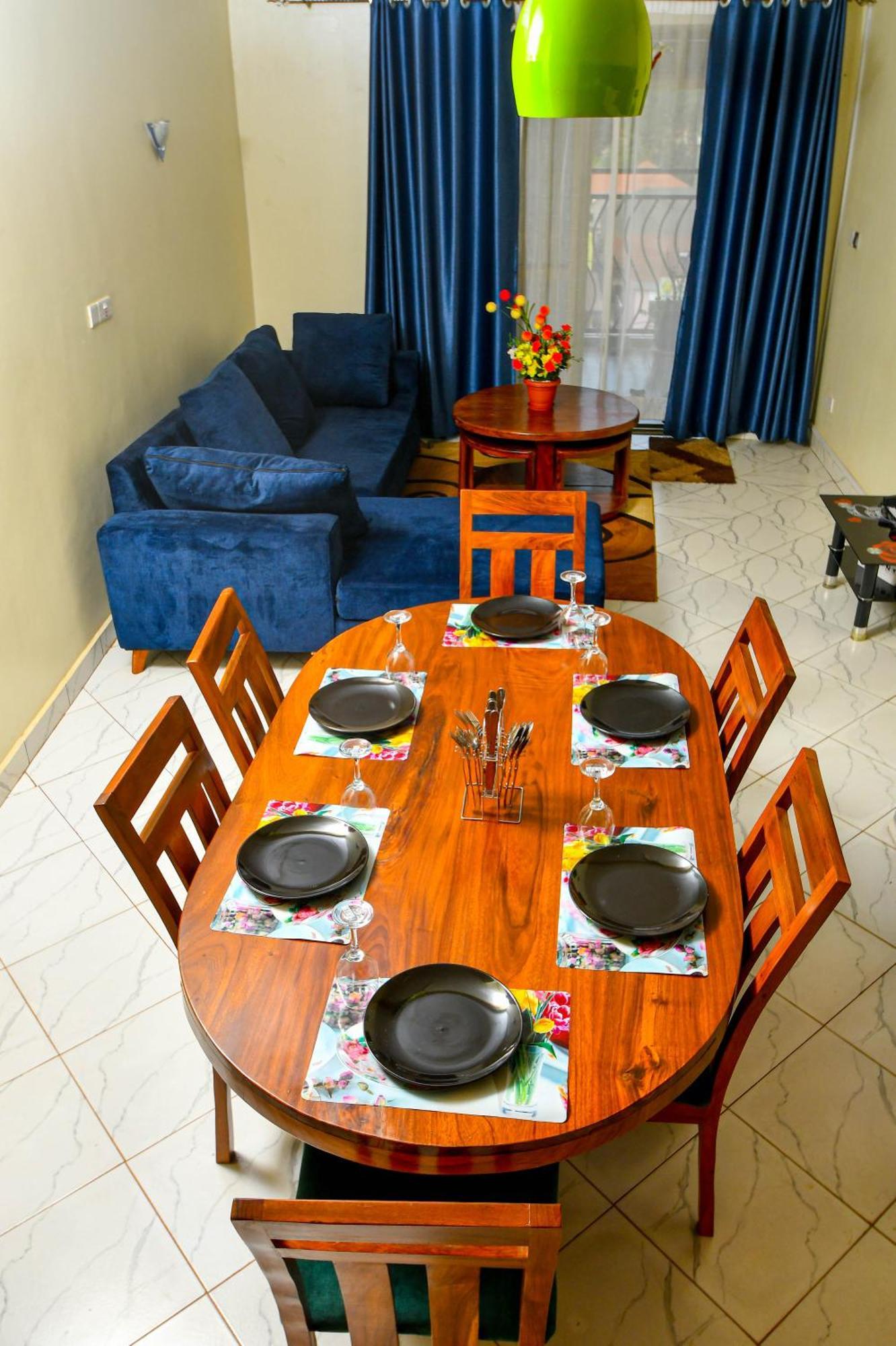 Peace Of Mind Suites Entebbe Exterior photo